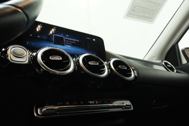 Used 2022 Mercedes-Benz GLA 250 image 16
