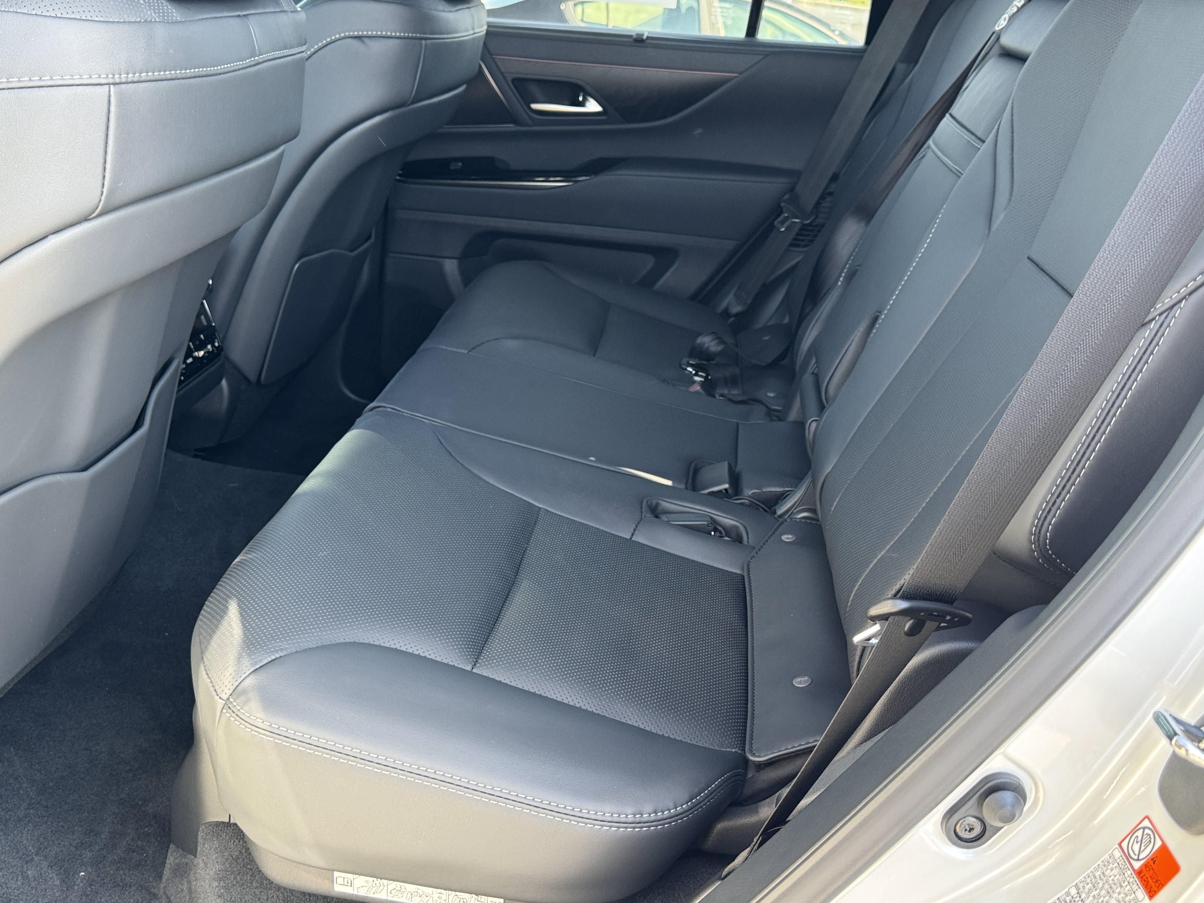 New 2026 Lexus LX 600 4WD w/ Accessory Package (2T) image 30