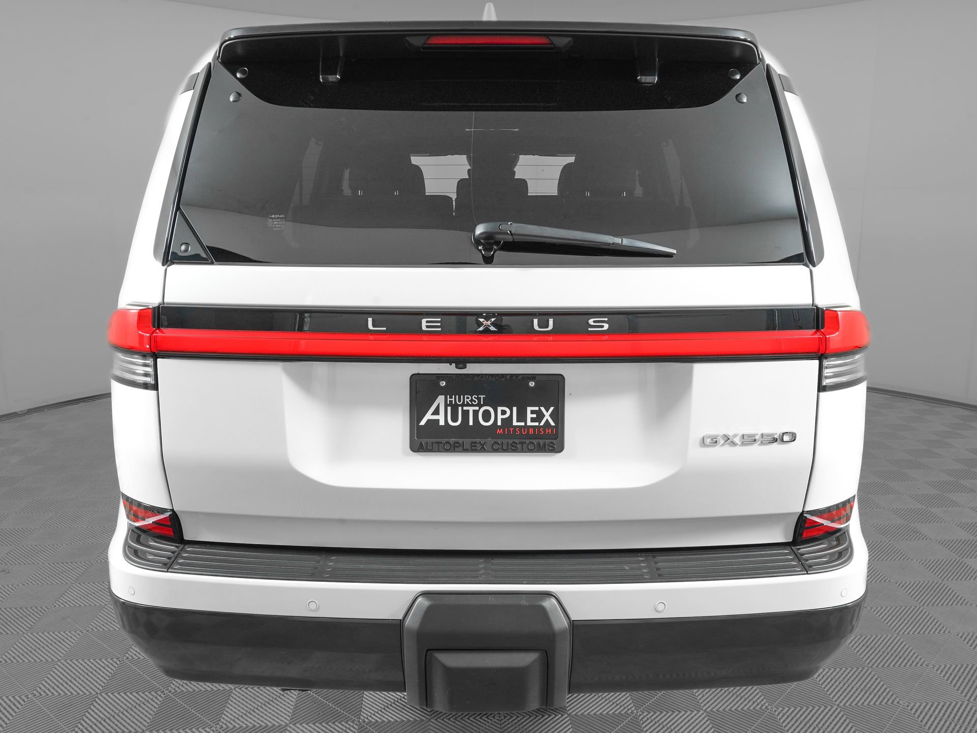 Used 2024 Lexus GX 550 w/ Cold Area Package image 6