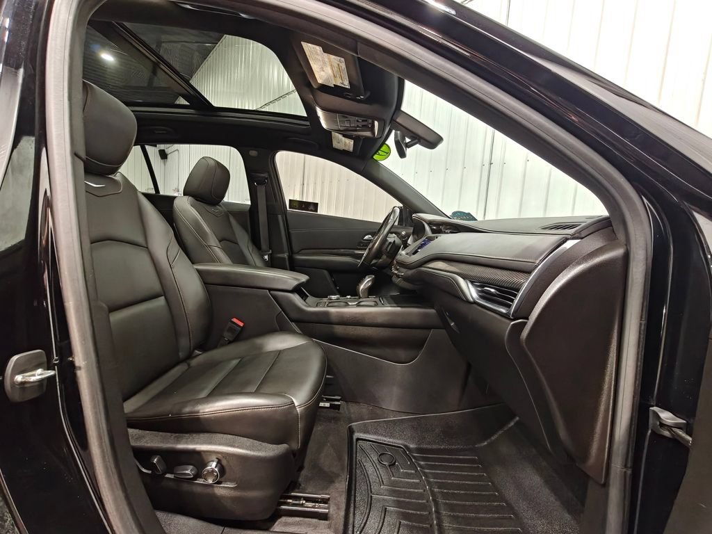 Used 2019 Cadillac XT4 Sport w/ Cold Weather Package FWD image 28