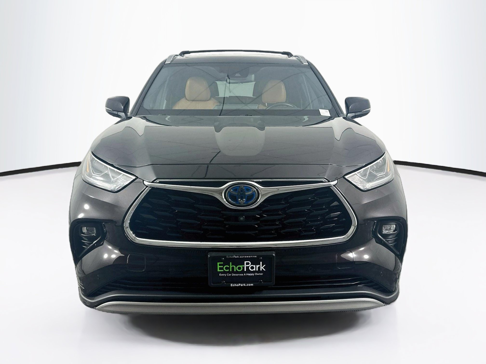 Used 2020 Toyota Highlander Platinum AWD/4WD image 2