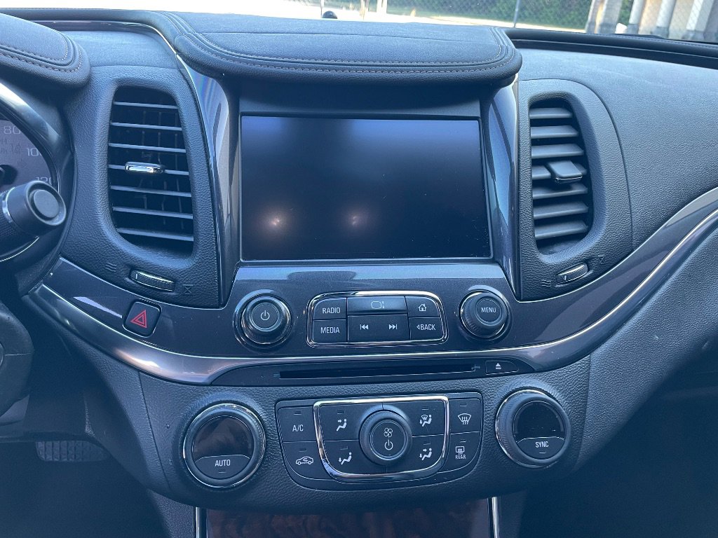 Used 2015 Chevrolet Impala LT FWD image 37
