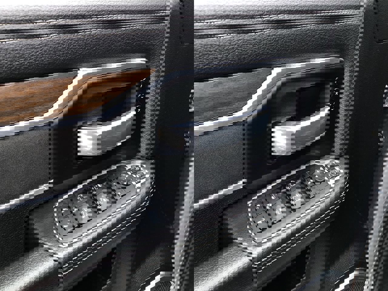 Used 2024 RAM 2500 Laramie image 20