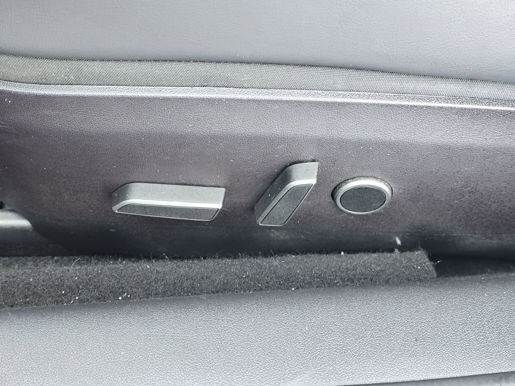 Used 2022 Tesla Model 3 Performance image 32