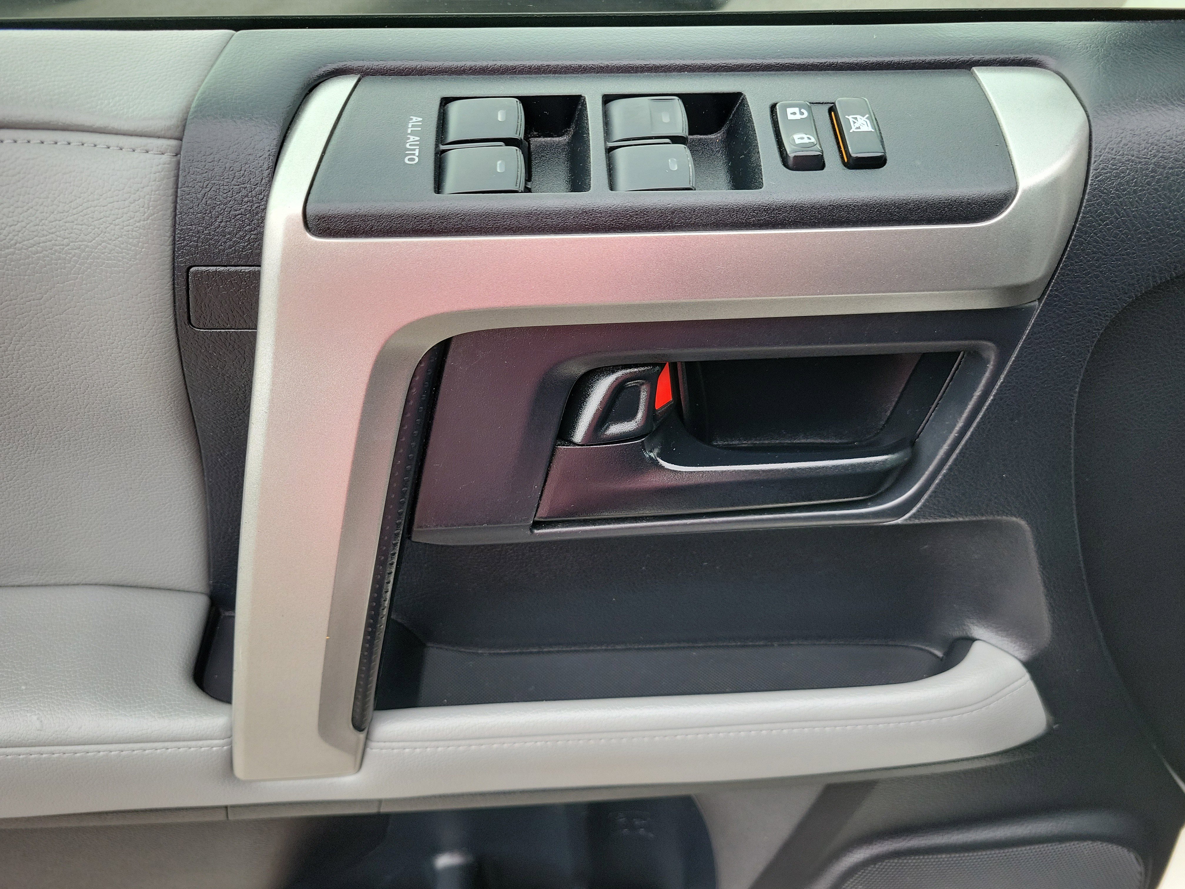 Used 2012 Toyota 4Runner 2WD image 17