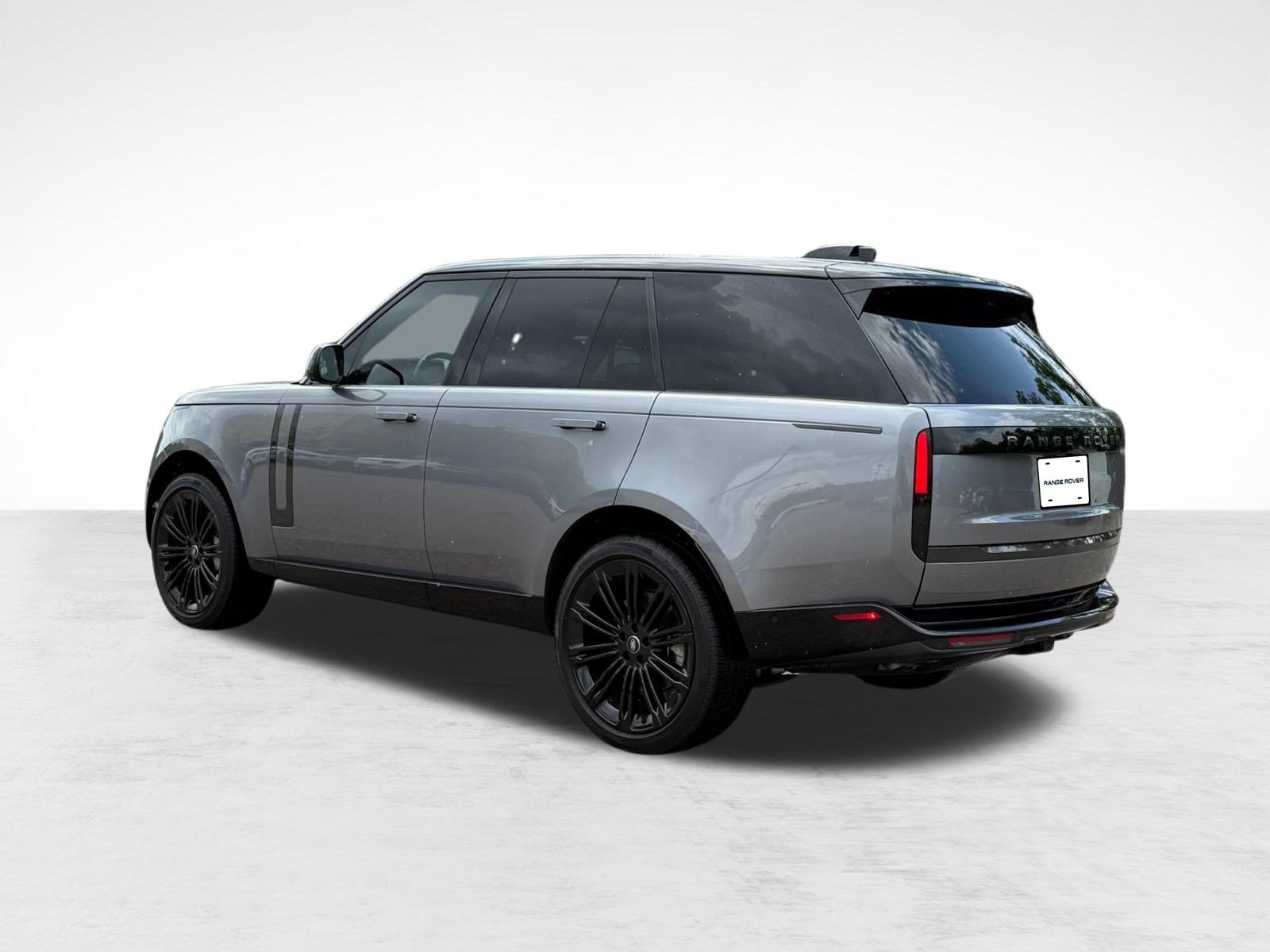 Certified 2025 Land Rover Range Rover SE AWD/4WD image 3