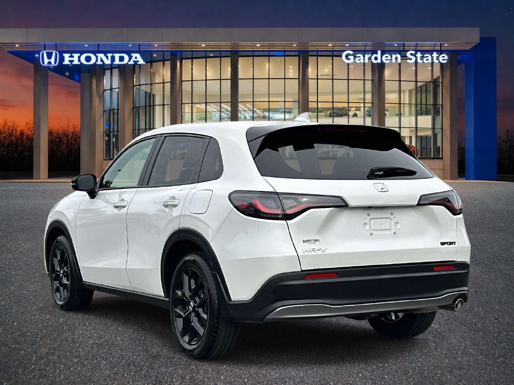 Certified 2025 Honda HR-V Sport image 4