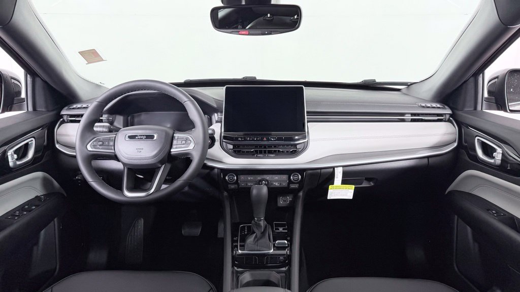 New 2026 Jeep Compass Limited AWD/4WD image 32