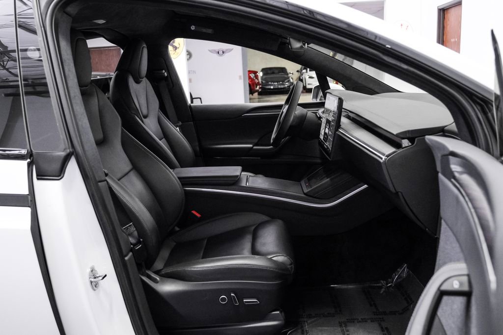 Used 2023 Tesla Model X image 39