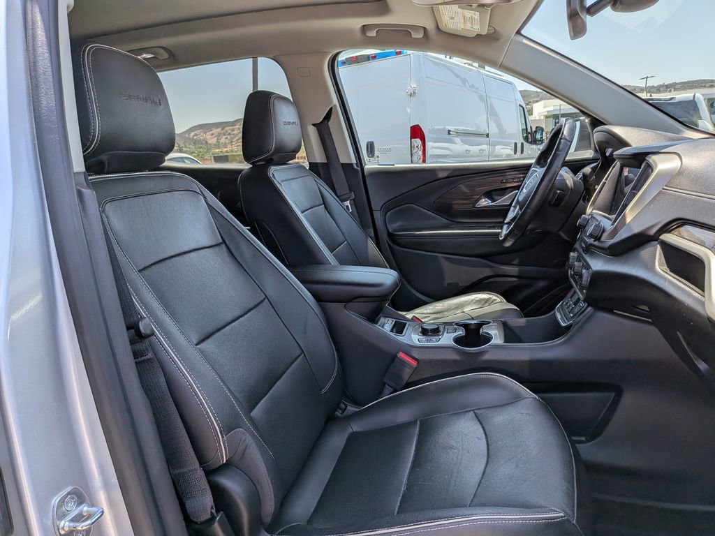 Used 2019 GMC Terrain Denali w/ Advanced Safety Package AWD/4WD image 43