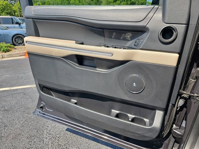 Used 2024 Ford Expedition Max Limited RWD image 32