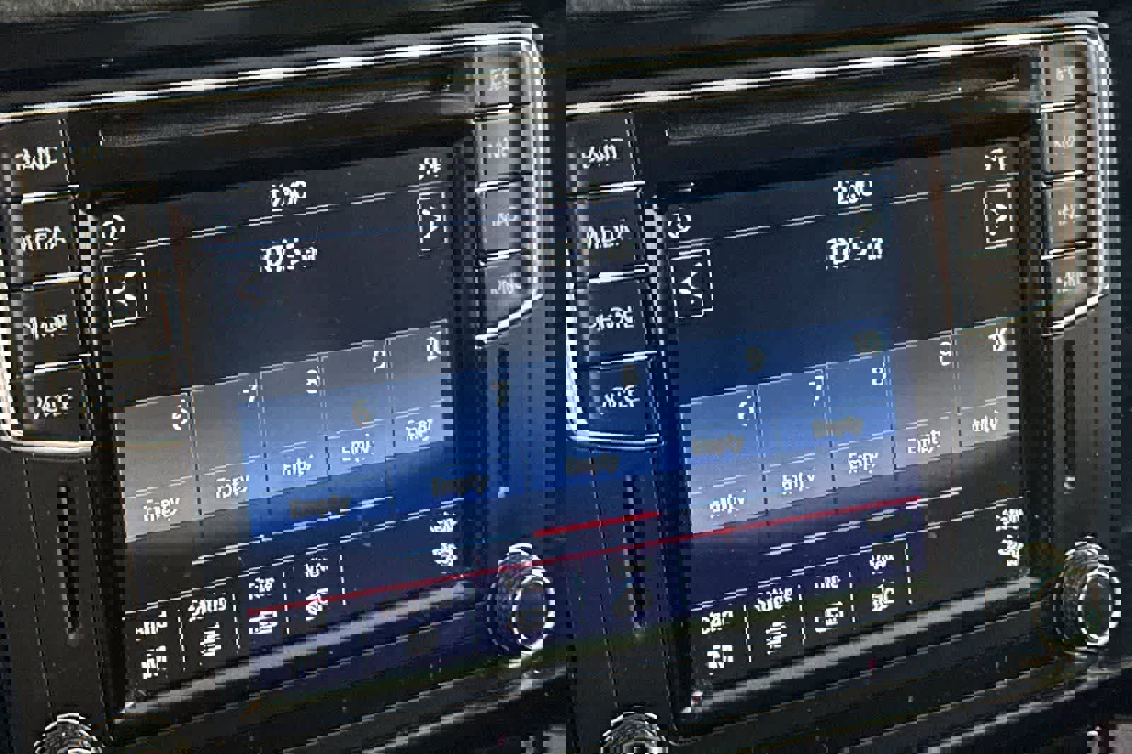 Used 2016 Volkswagen Jetta SEL Premium w/ Lighting Package image 21