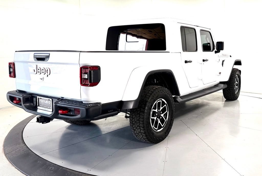 Used 2025 Jeep Gladiator Rubicon w/ Convenience Group AWD/4WD image 4