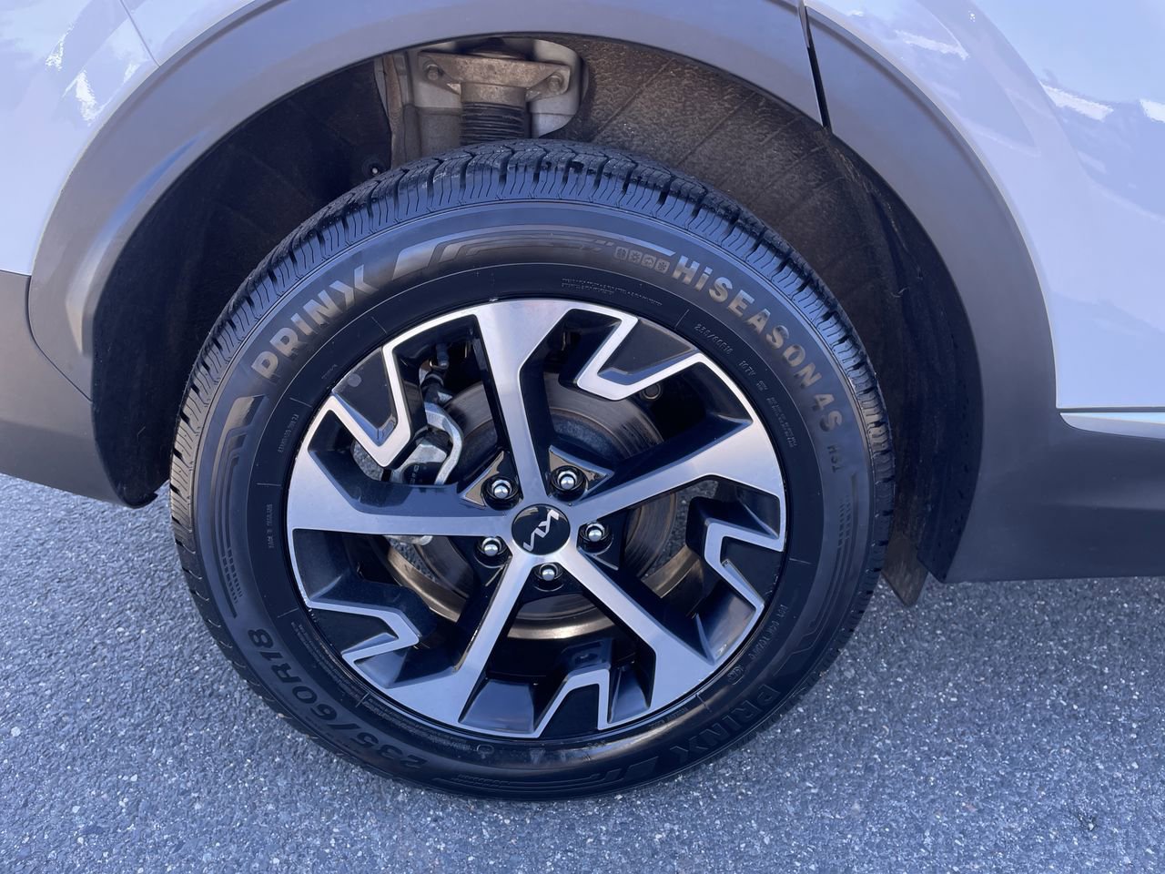 Certified 2023 Kia Sportage EX AWD/4WD image 10