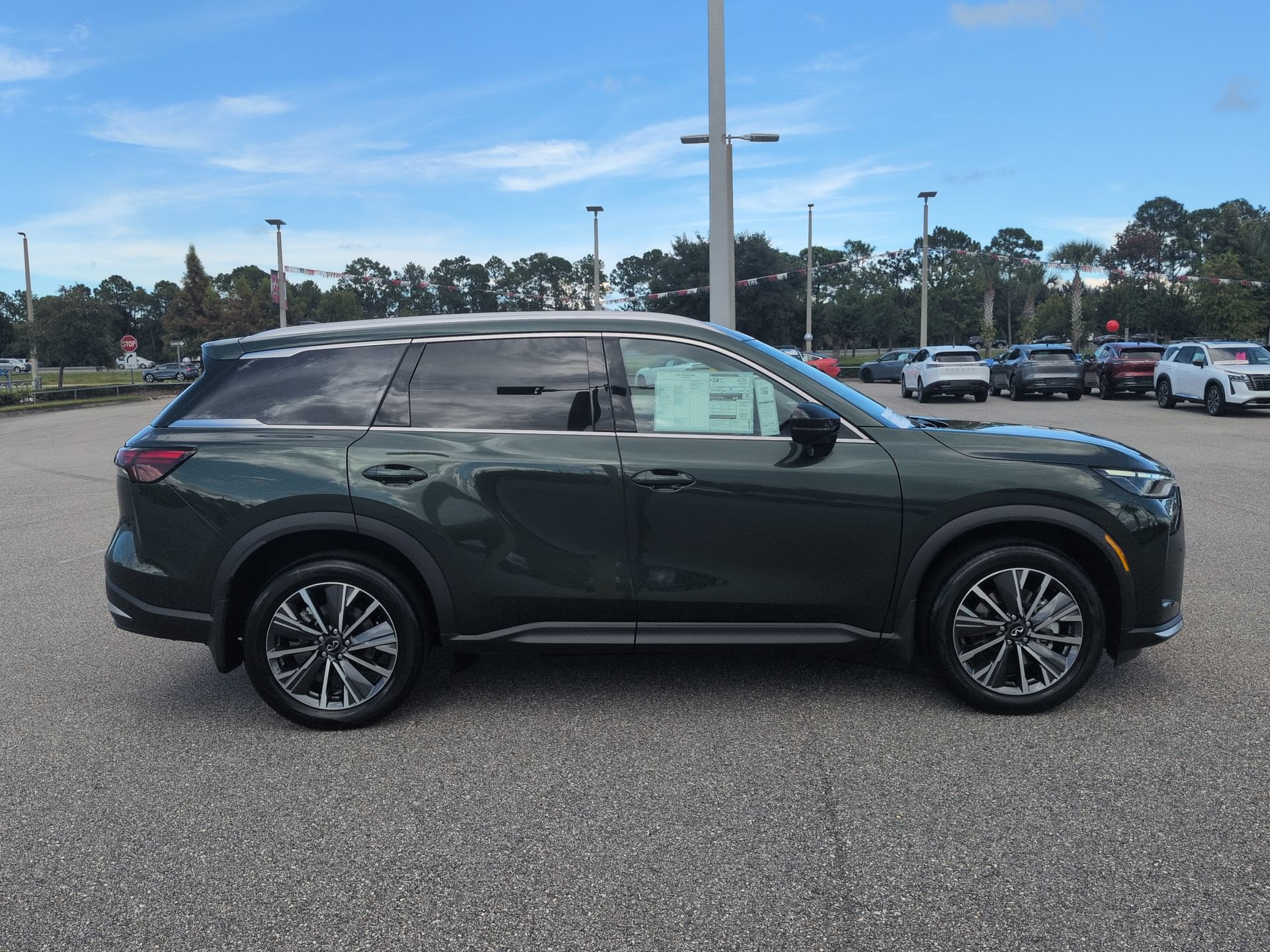 New 2027 INFINITI QX60 Luxe w/ Cargo Package AWD/4WD image 4