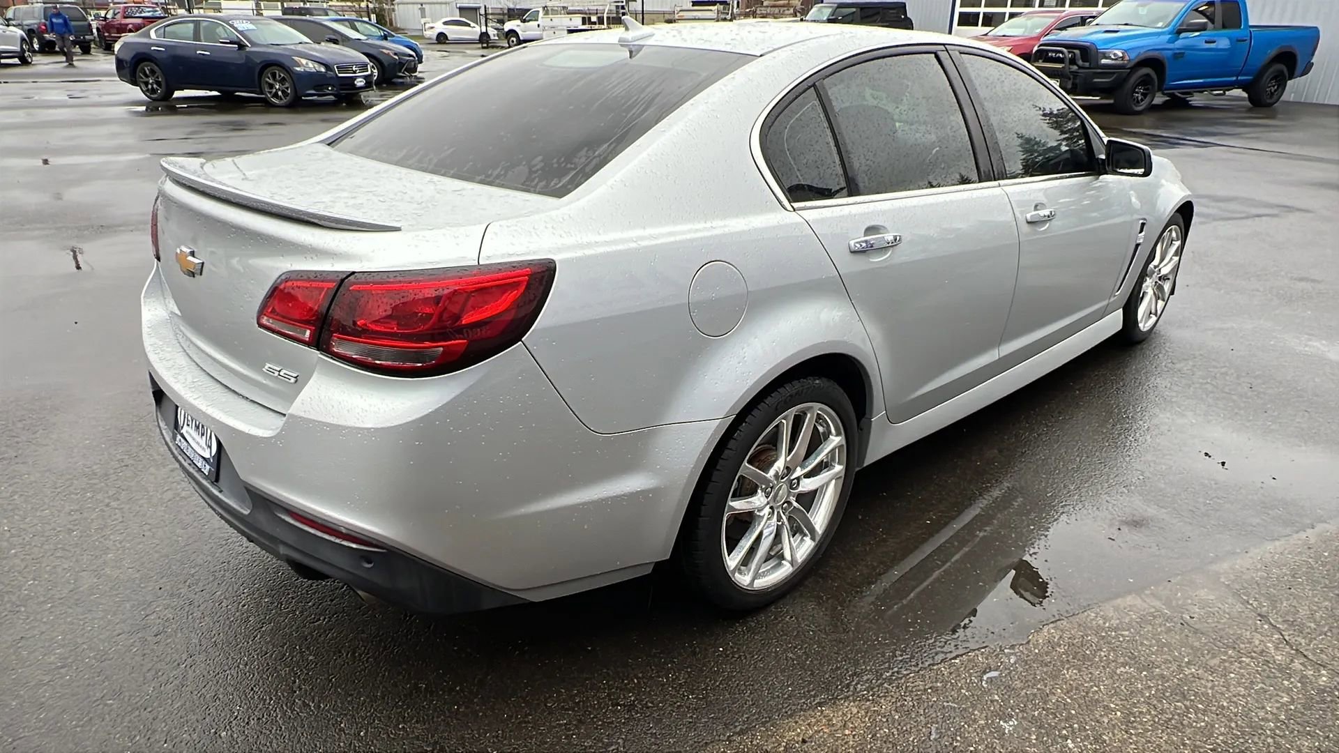 Used 2014 Chevrolet SS RWD image 8