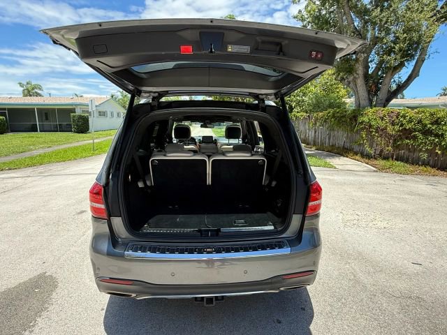 Used 2017 Mercedes-Benz GLS 550 4MATIC image 8