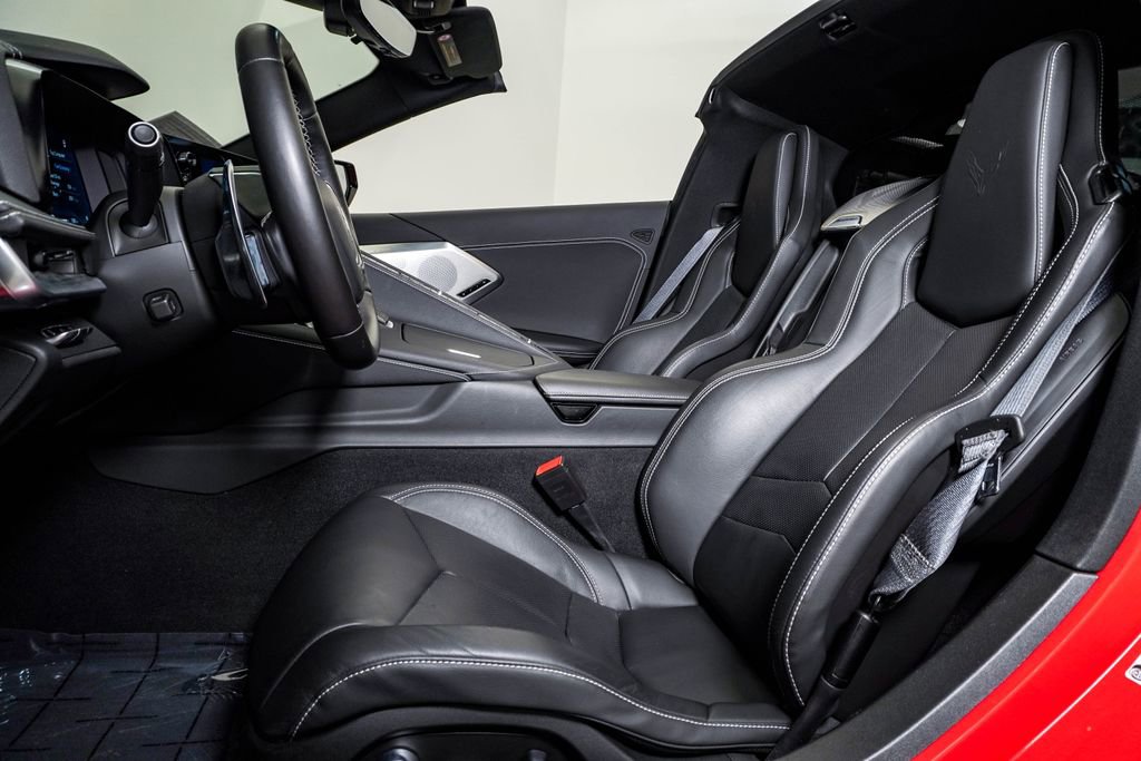 Used 2021 Chevrolet Corvette Stingray Preferred Cpe w/ Z51 Performance Package image 20