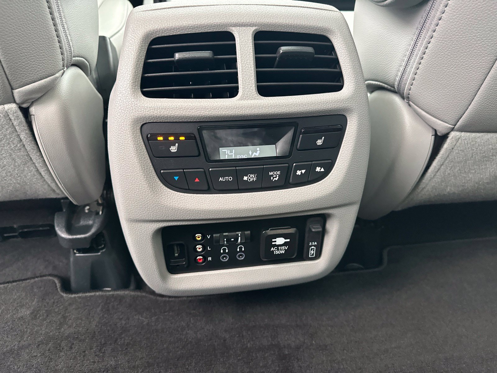 Used 2017 Honda Pilot Elite image 22