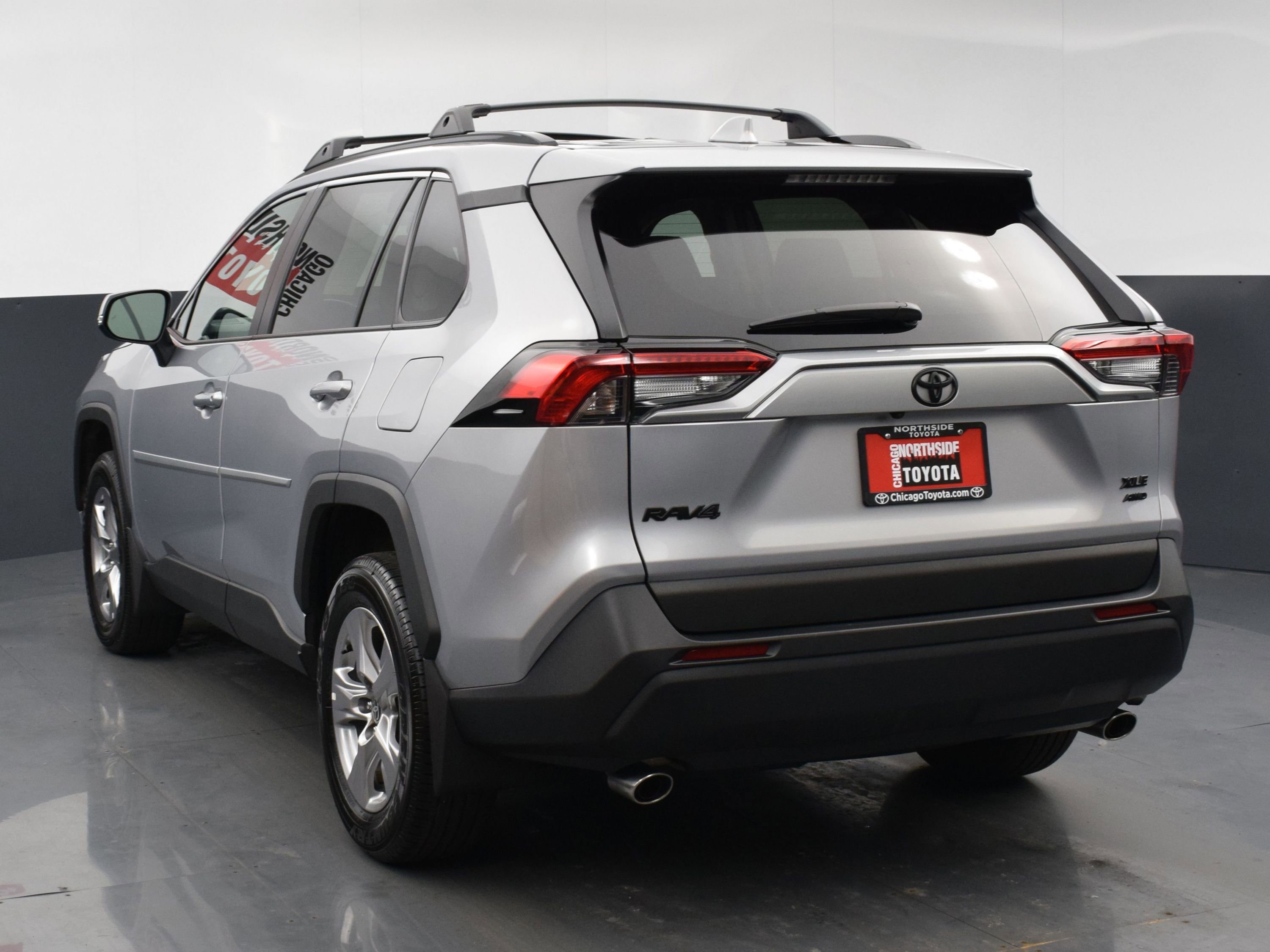 Used 2023 Toyota RAV4 XLE w/ Convenience Package AWD/4WD image 3