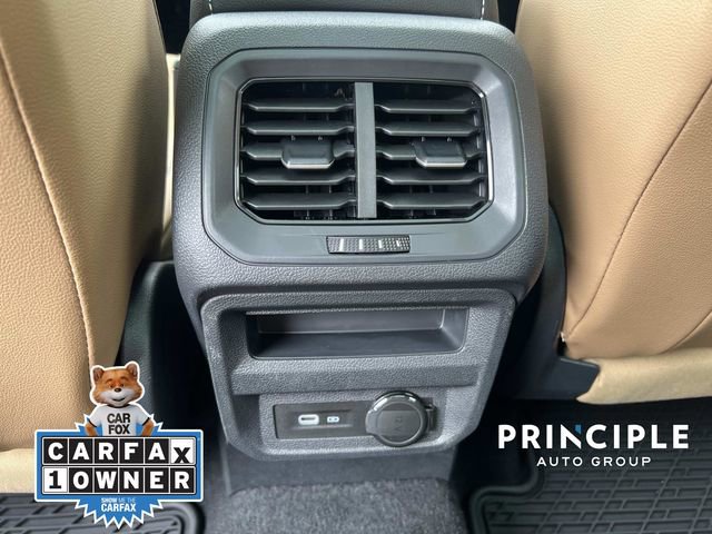 Used 2024 Volkswagen Tiguan SE R-Line FWD image 31