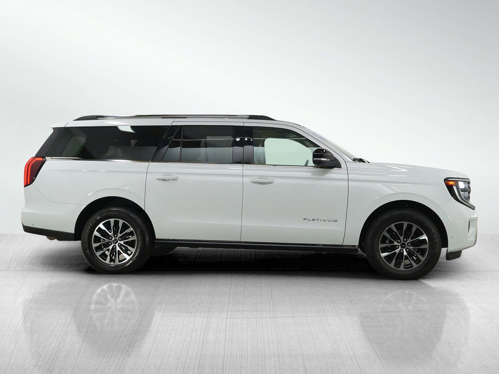 Used 2025 Ford Expedition Max Platinum AWD/4WD image 6