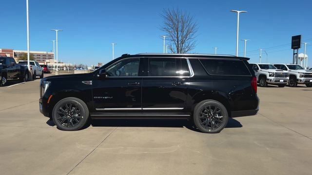 New 2026 GMC Yukon XL Denali w/ Sun & Power Step Package image 5
