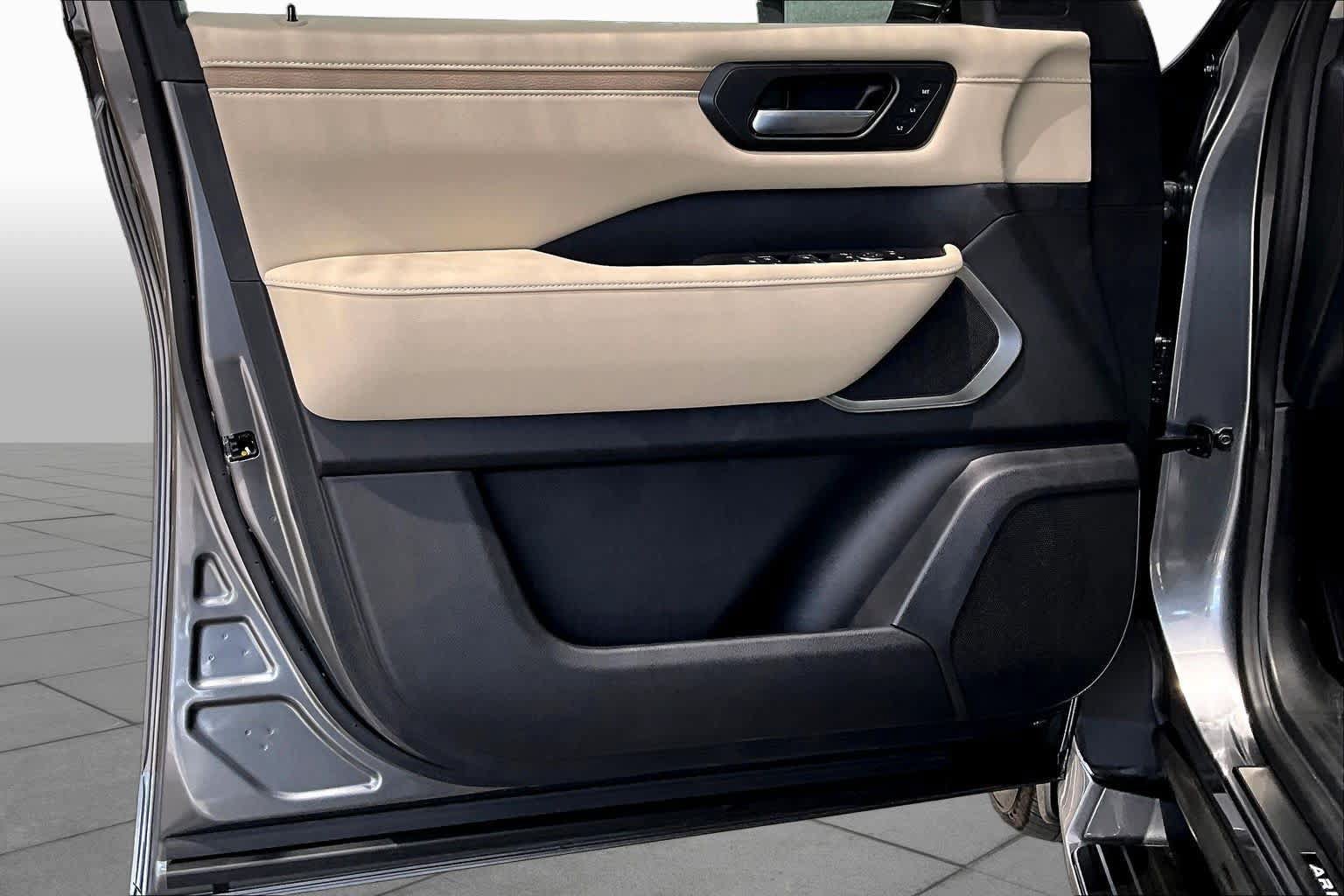 New 2026 Nissan Armada Platinum Reserve AWD/4WD image 10