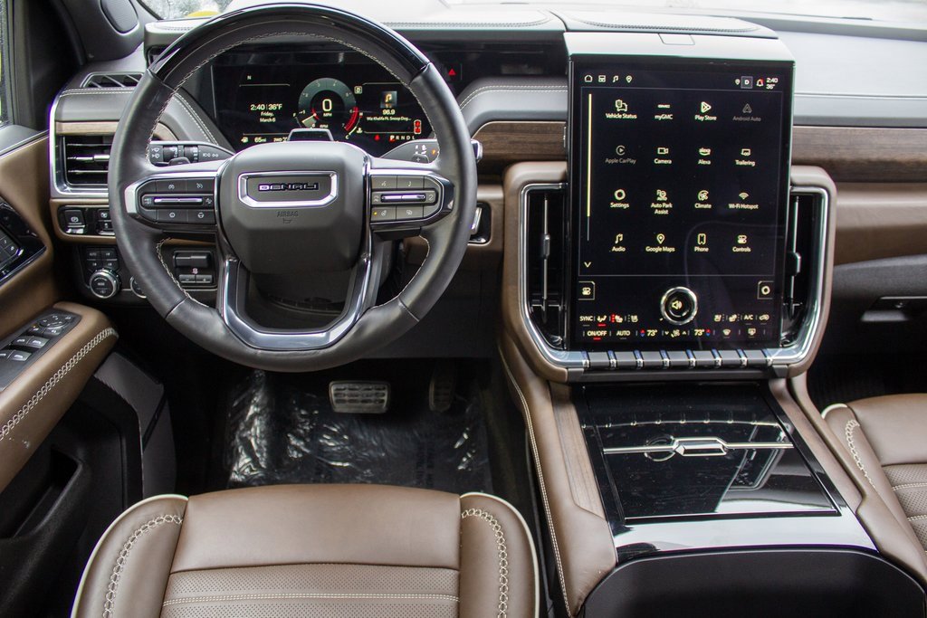 Used 2025 GMC Yukon Denali Ultimate image 13