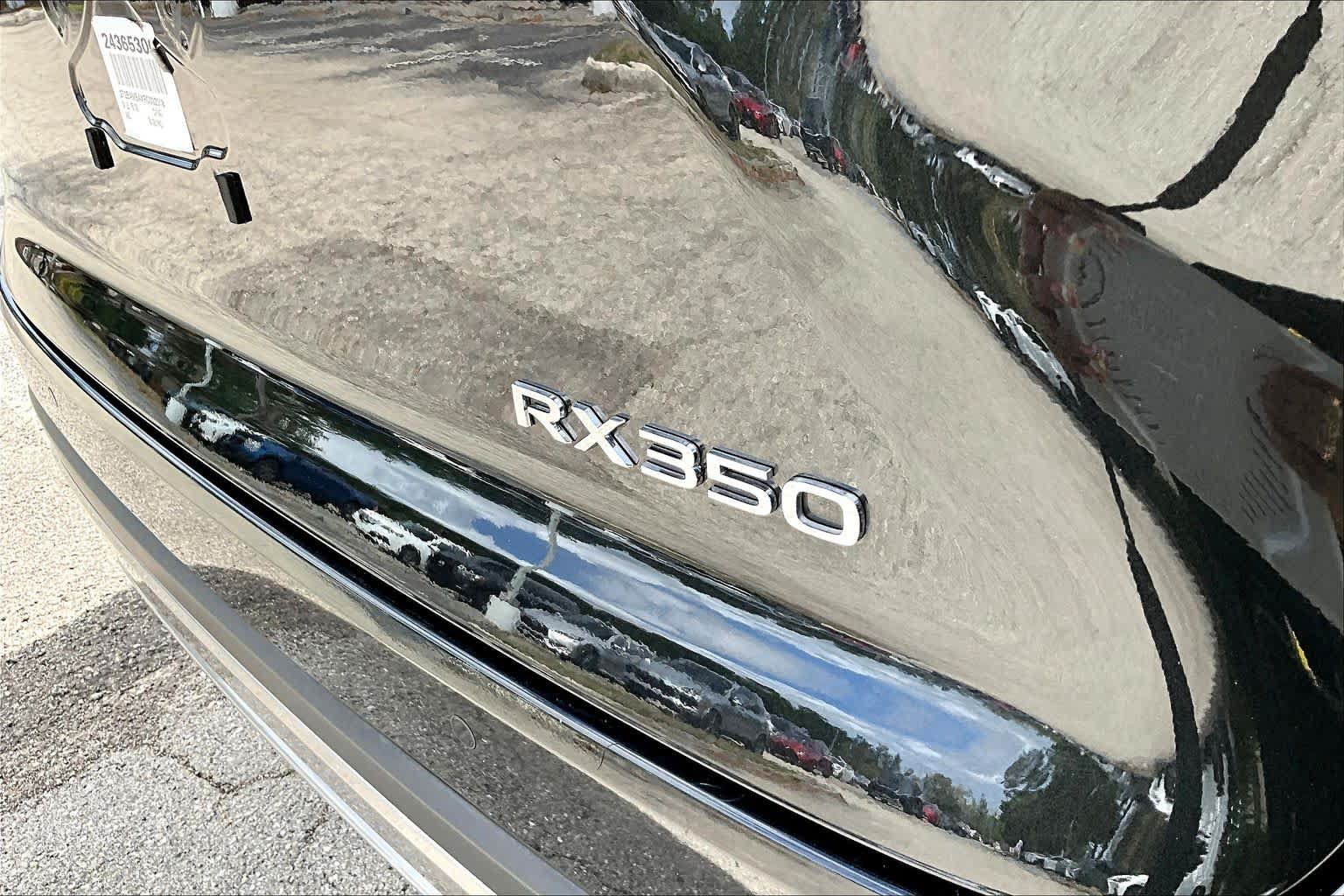 Used 2024 Lexus RX 350 FWD w/ Technology Package image 18