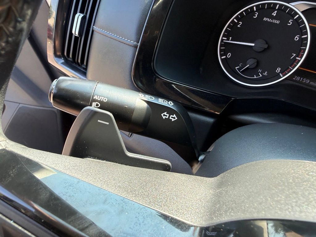 Certified 2022 Nissan Pathfinder SV FWD image 29