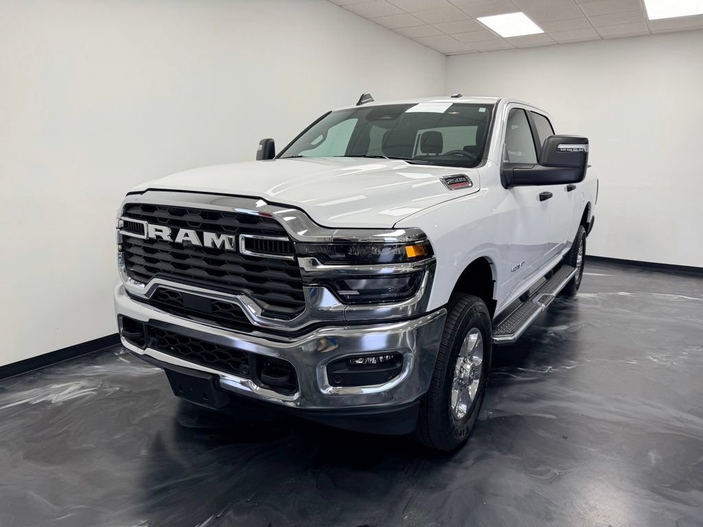 Used 2025 RAM 2500 Big Horn AWD/4WD image 18
