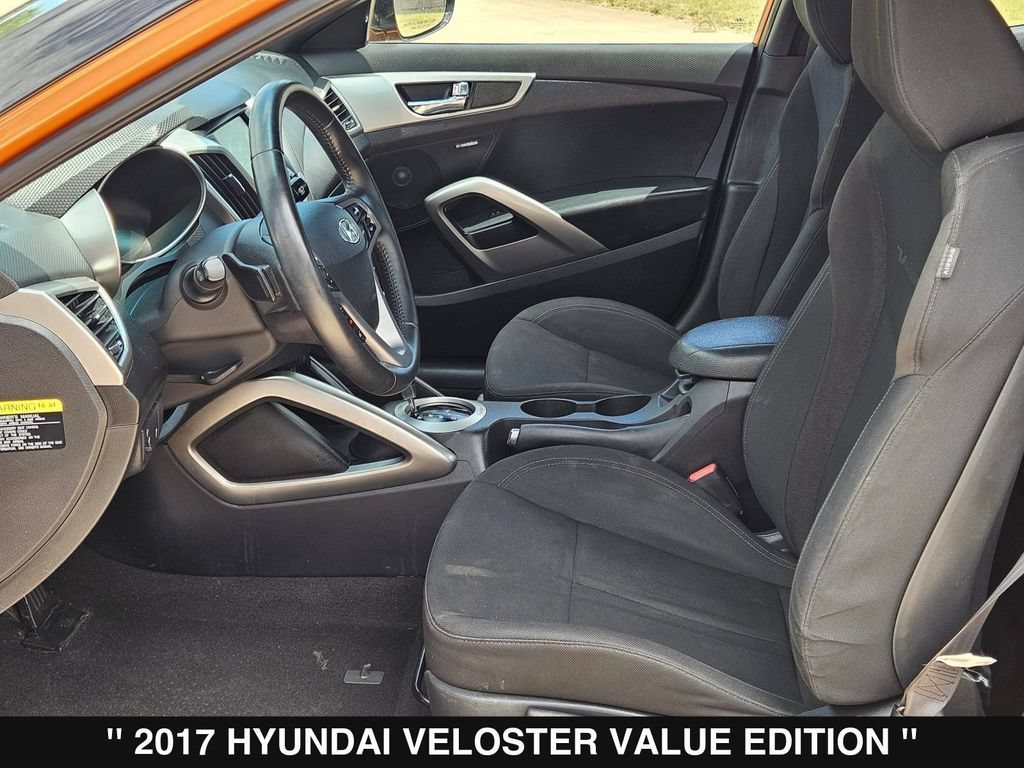 Used 2017 Hyundai Veloster Value Edition FWD image 11