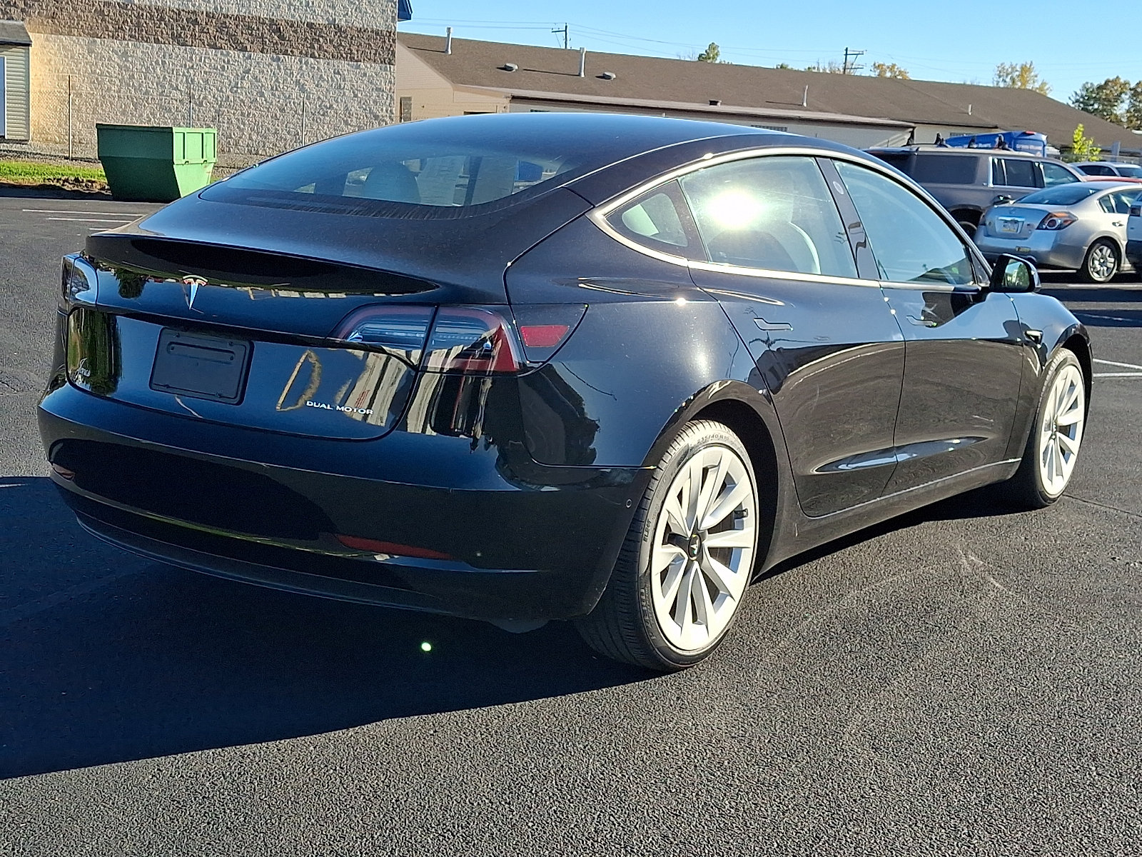 Used 2022 Tesla Model 3 Long Range AWD/4WD image 6