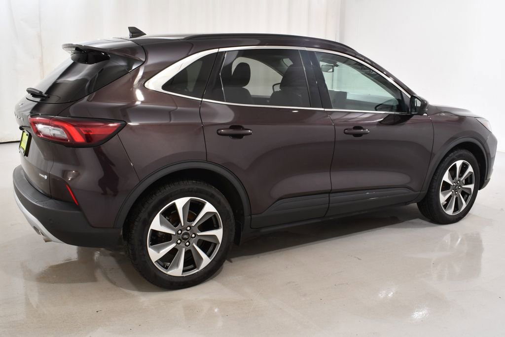 Used 2023 Ford Escape Platinum image 11