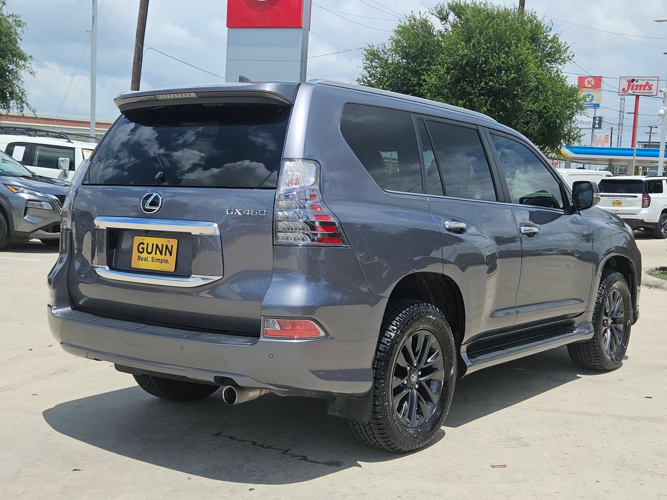 Used 2021 Lexus GX 460 Premium w/ Premium Package AWD/4WD image 3