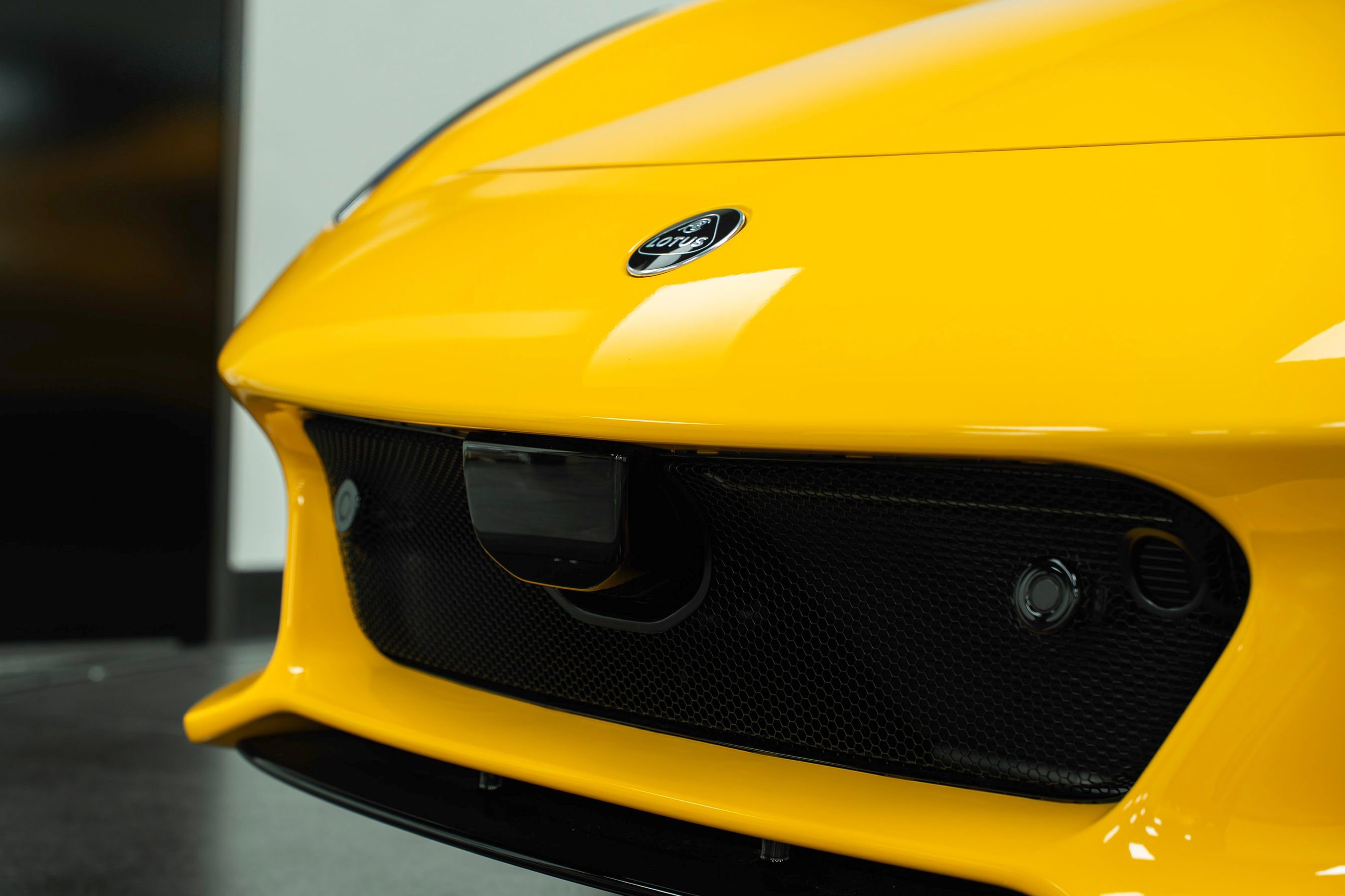 New 2026 Lotus Emira SE RWD image 9