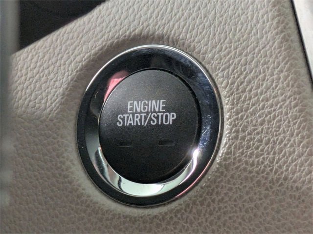 Used 2013 Cadillac SRX Premium image 16