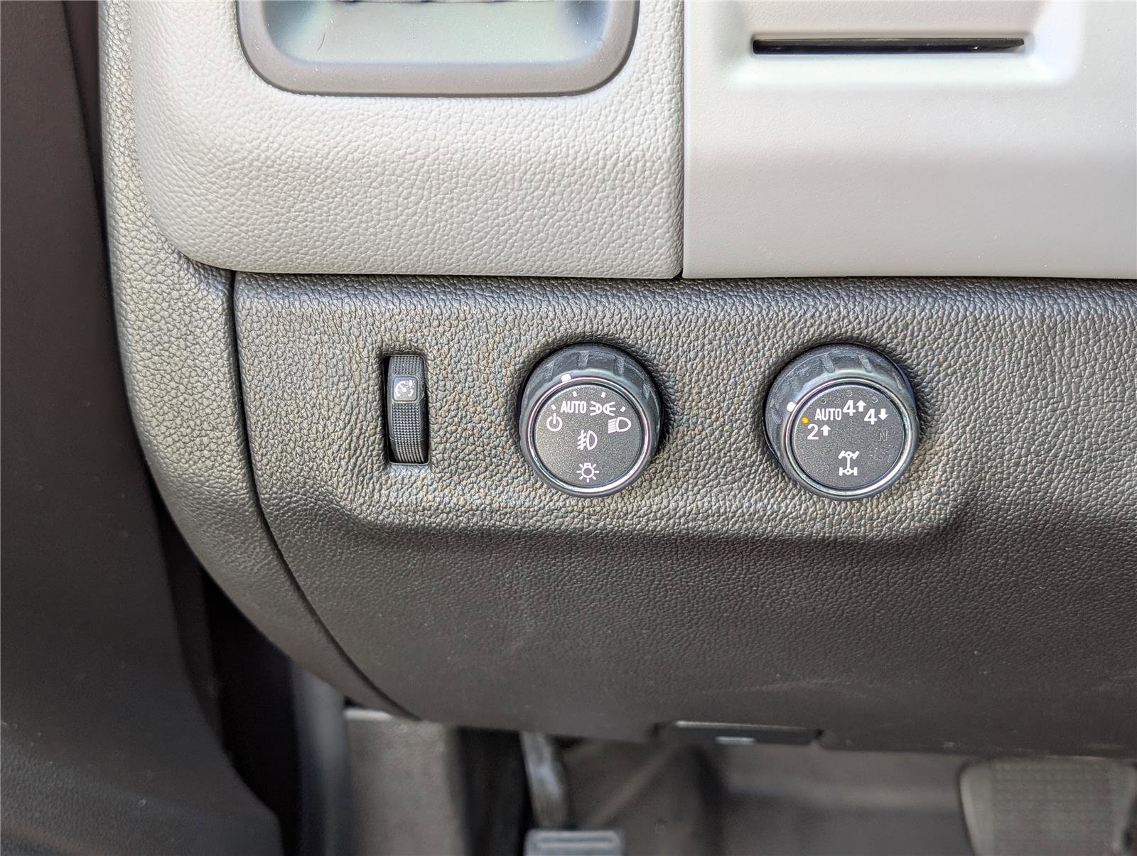 Used 2018 Chevrolet Colorado LT w/ LT Convenience Package image 17