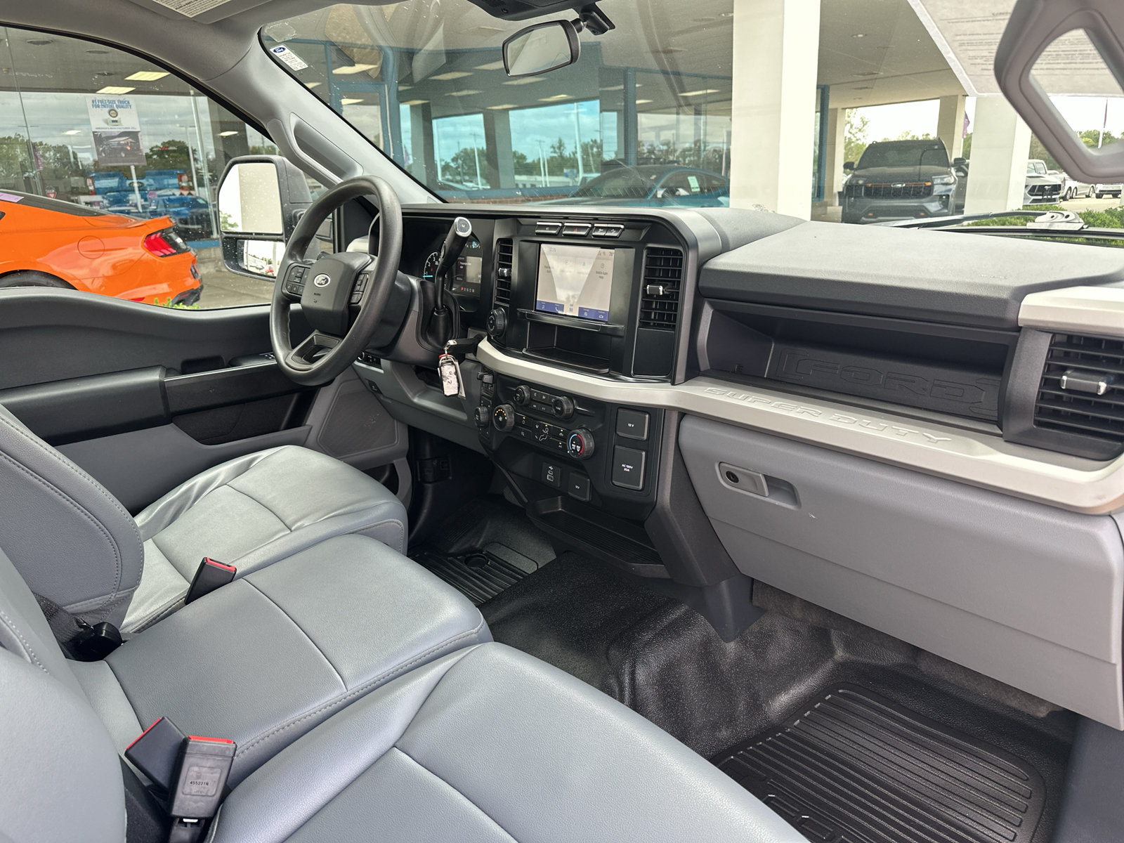 Used 2023 Ford F250 XL w/ 360-Degree Camera Package AWD/4WD image 5