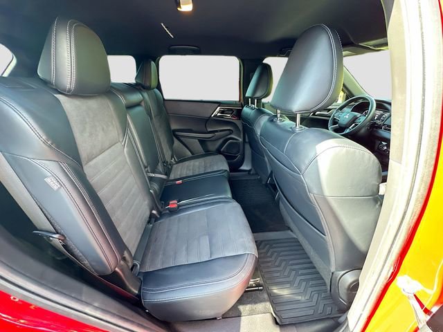 Used 2024 Mitsubishi Outlander SE Black Edition image 26