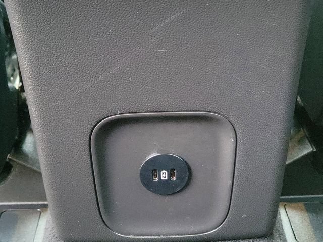 Used 2025 Ford Escape ST-Line FWD image 13