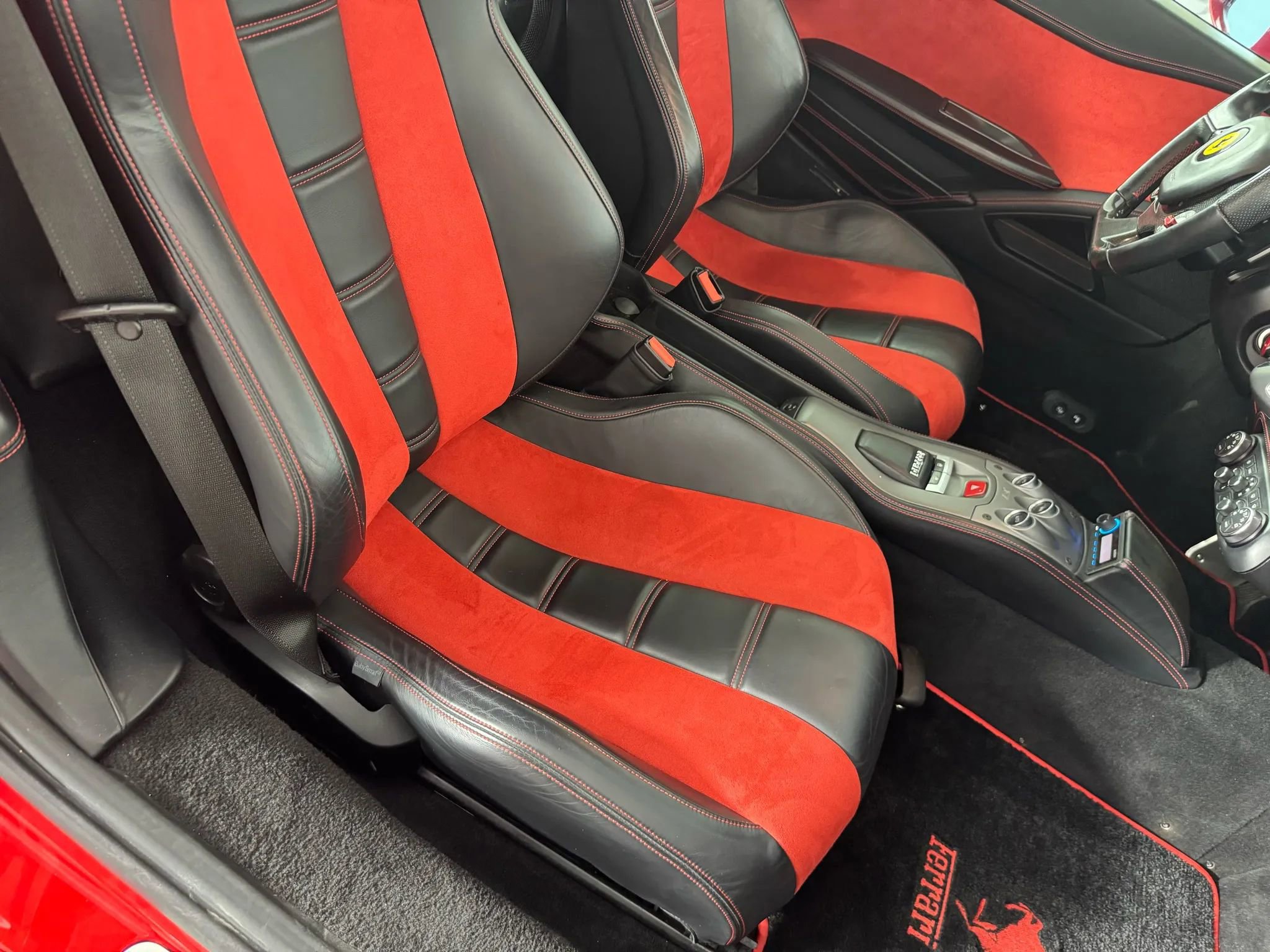 Used 2013 Ferrari 458 Italia Coupe image 33