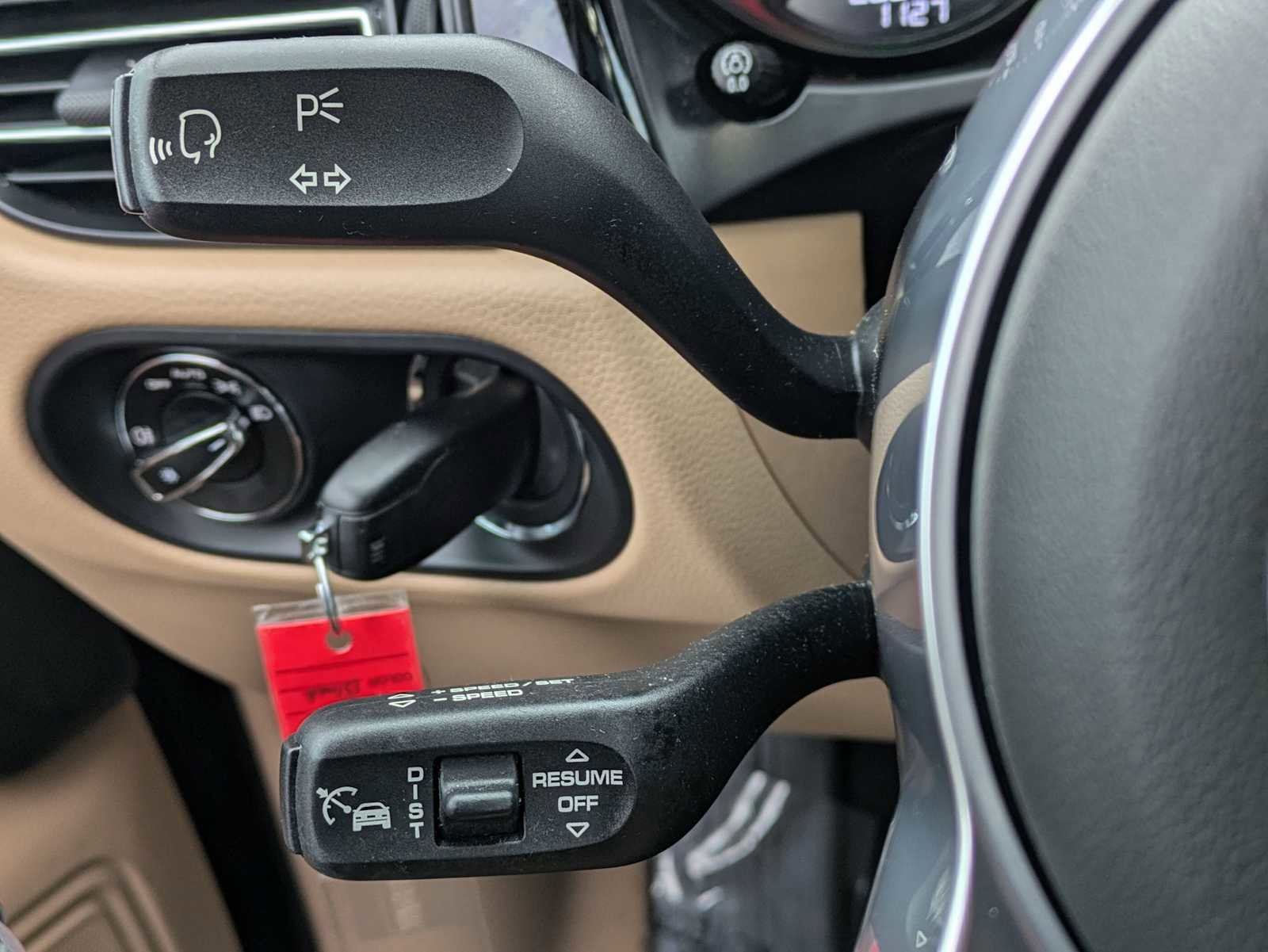 Used 2021 Porsche Macan image 23