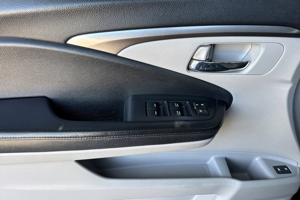 Used 2016 Honda Pilot EX-L image 10