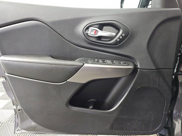 Certified 2022 Jeep Cherokee Limited w/ Mopar Interior Package image 11