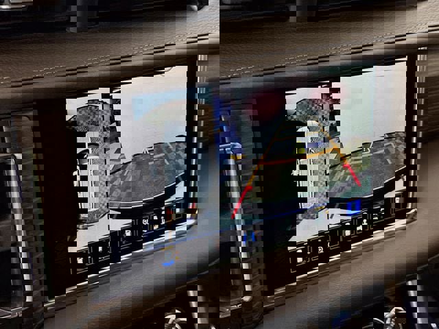 Used 2024 GMC Yukon XL Denali image 15