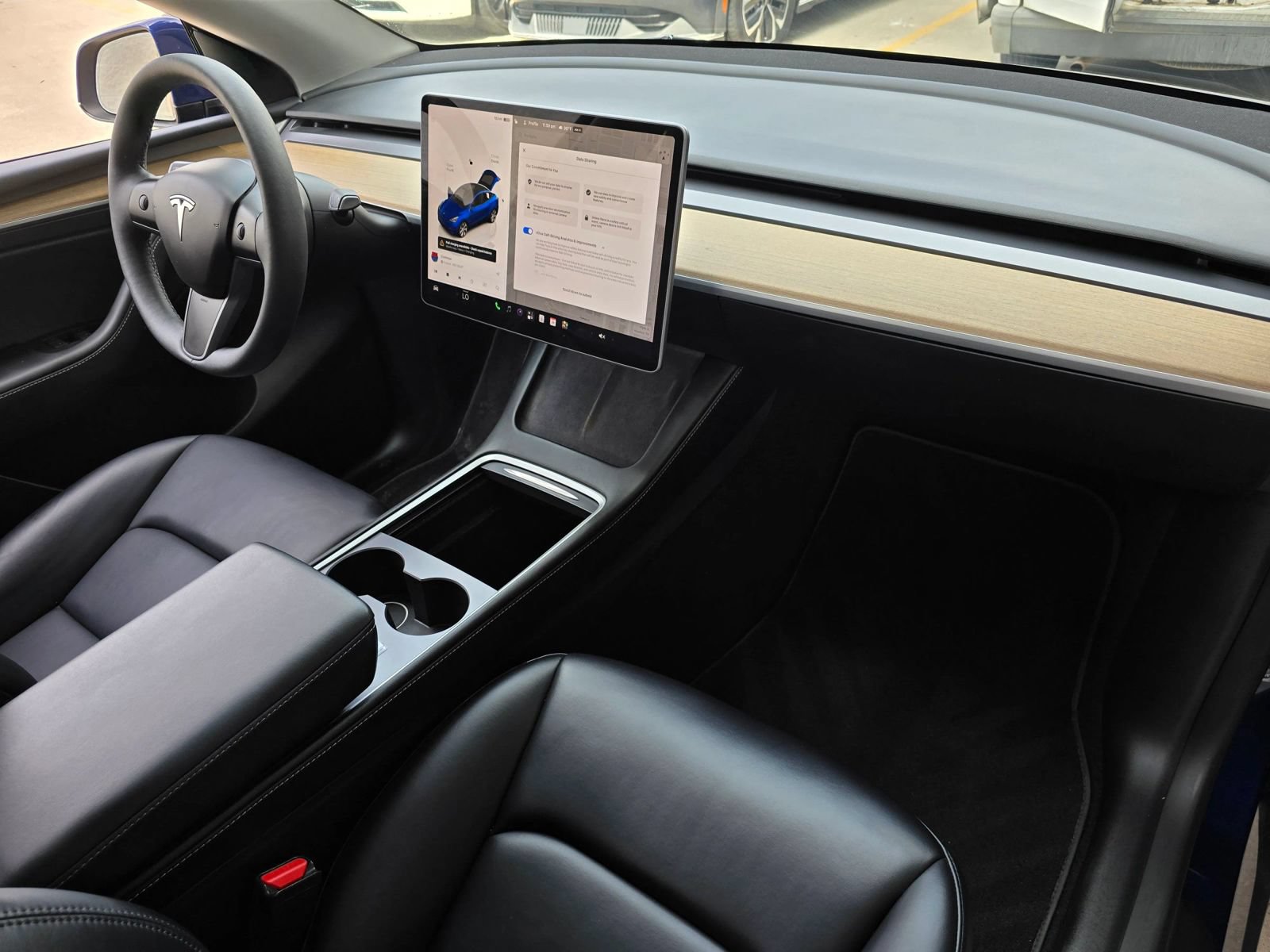 Used 2023 Tesla Model Y Long Range AWD/4WD image 28