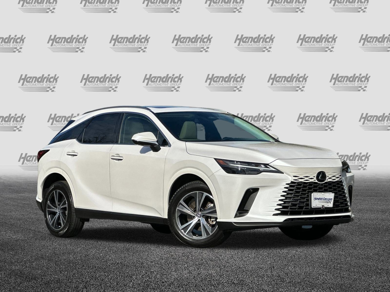 Used 2023 Lexus RX 350 Premium image 2