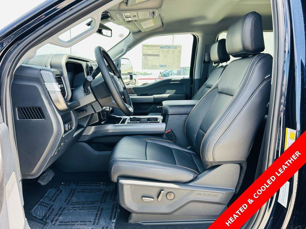 New 2025 Ford F250 Lariat w/ Black Appearance Package image 3